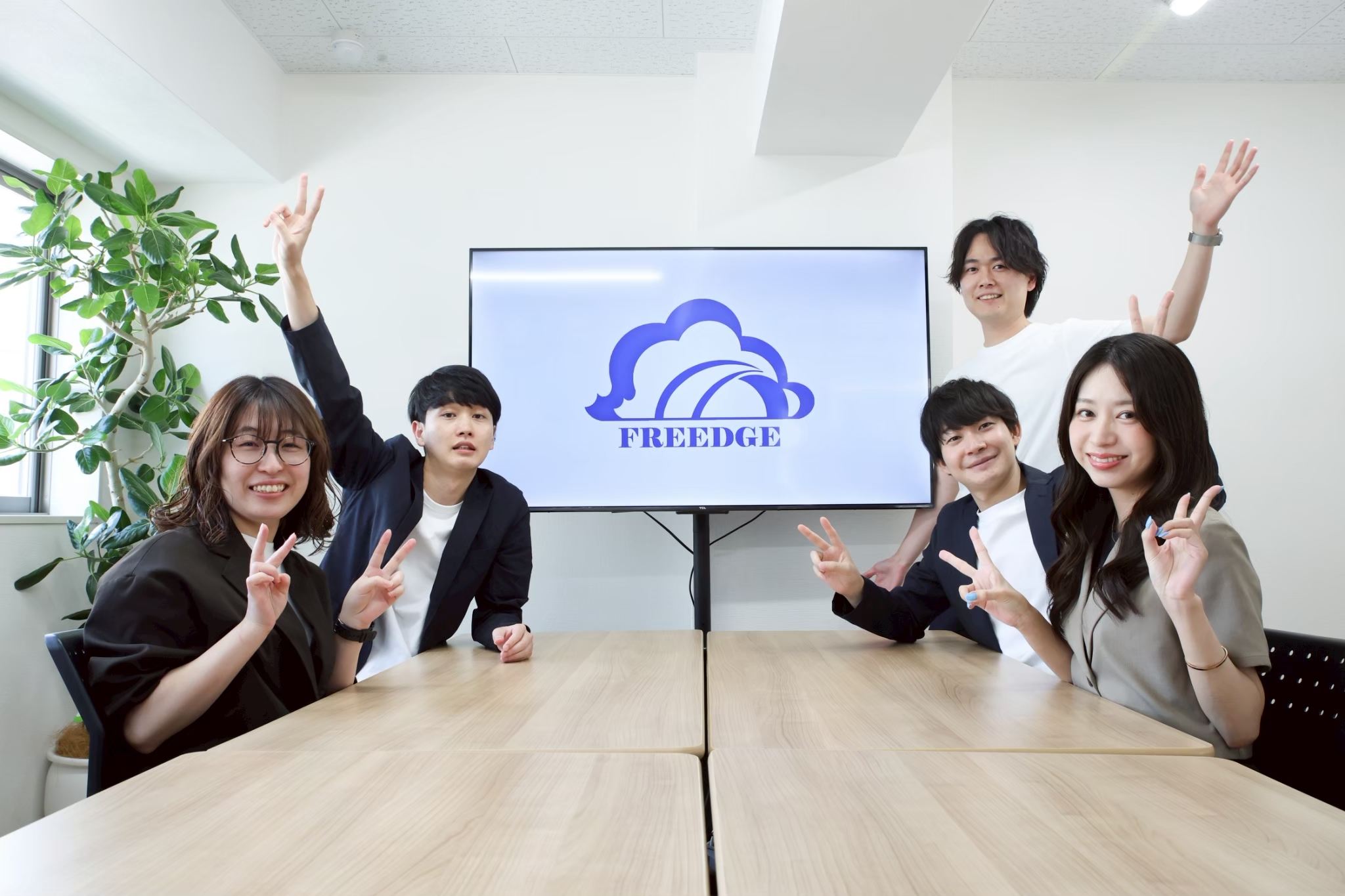 FREEDGEの従業員の様子